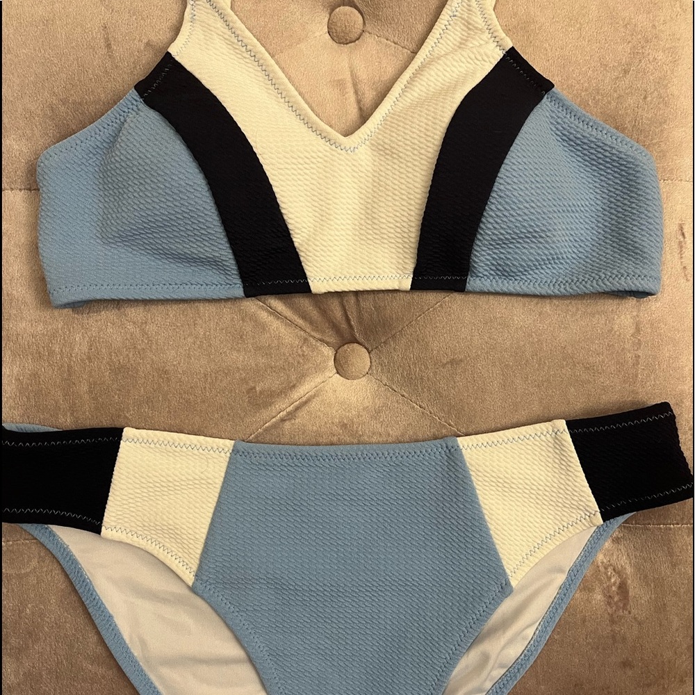 Cupshe Medium Swimsuit LOT